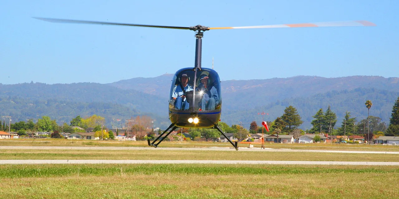航空大学校の教官募集は「飛行機」だけ——ではヘリの養成はどうなったのか